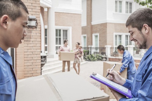 Professional removals and storage services in Hamptonwick for home moving